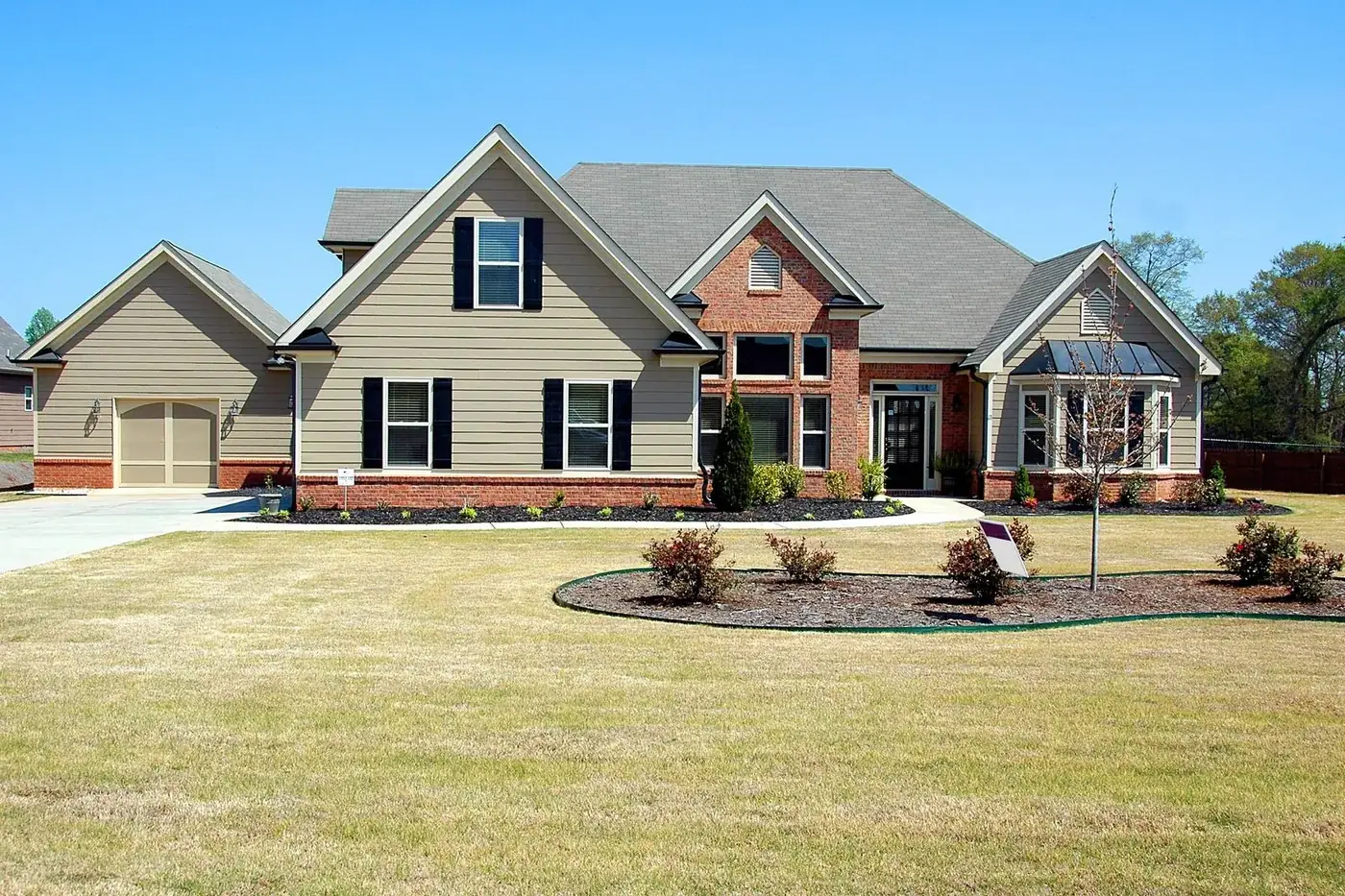 Lawn Mowing and Maintenance